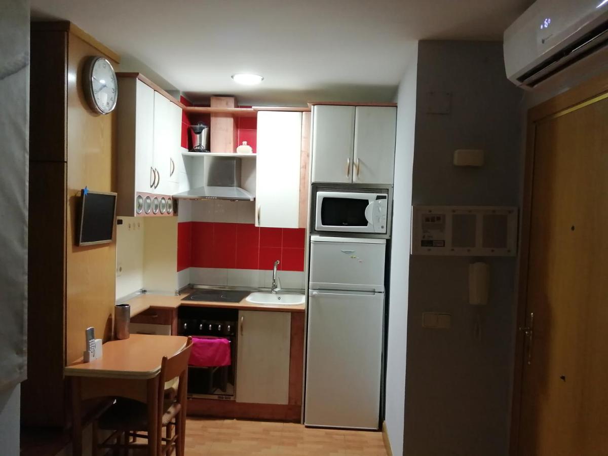 Apartamentos Deluxe Barajas Madrid Eksteriør billede