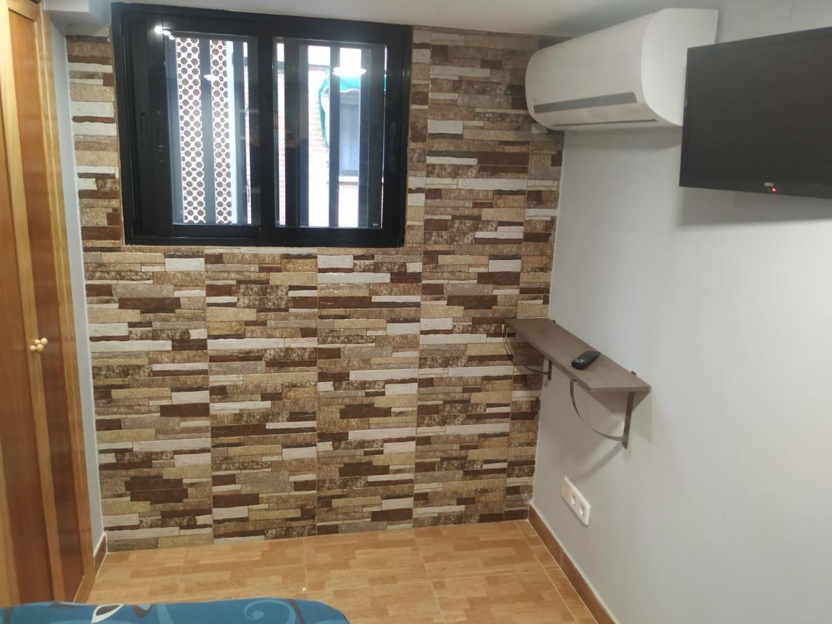 Apartamentos Deluxe Barajas Madrid Eksteriør billede