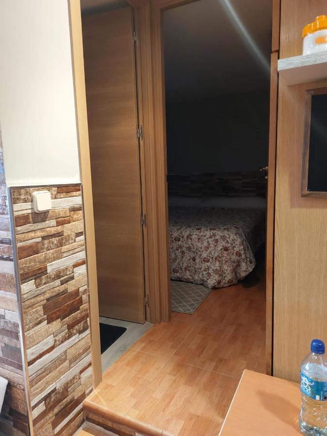 Apartamentos Deluxe Barajas Madrid Eksteriør billede